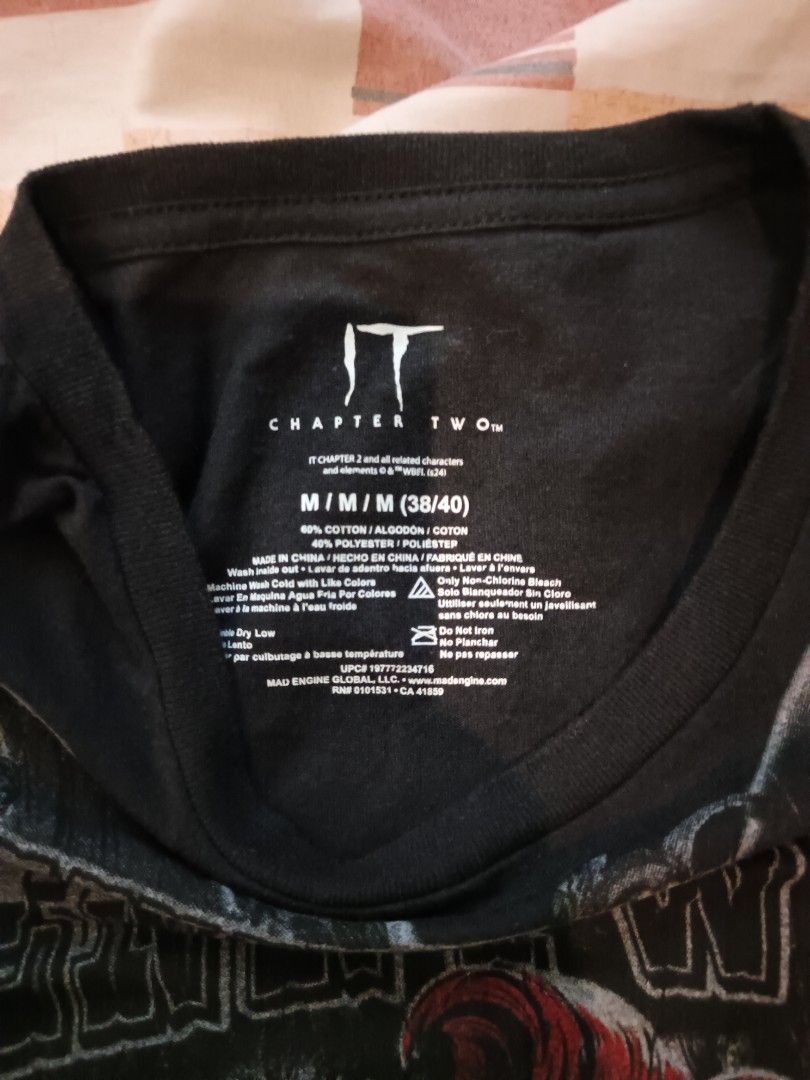 Pennywise graphic tee (Category: Activewear) located in Odiongan. Submitted by thriftngo26 (Listing ID 1461228515, Image 2). Description: penny wise graphic tee.