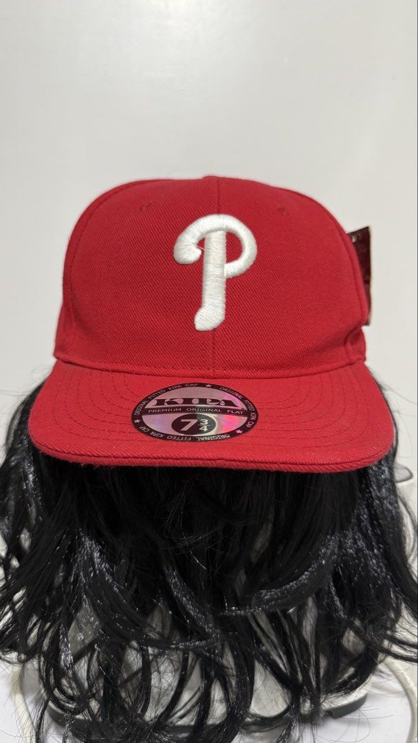 Philadelphia Phillies Baseball Cap (Category: Caps & Hats) located in Naga. Submitted by tiindahunts (Listing ID 1461274174, Image 1). Description: From Dubai box! 7 3/4.