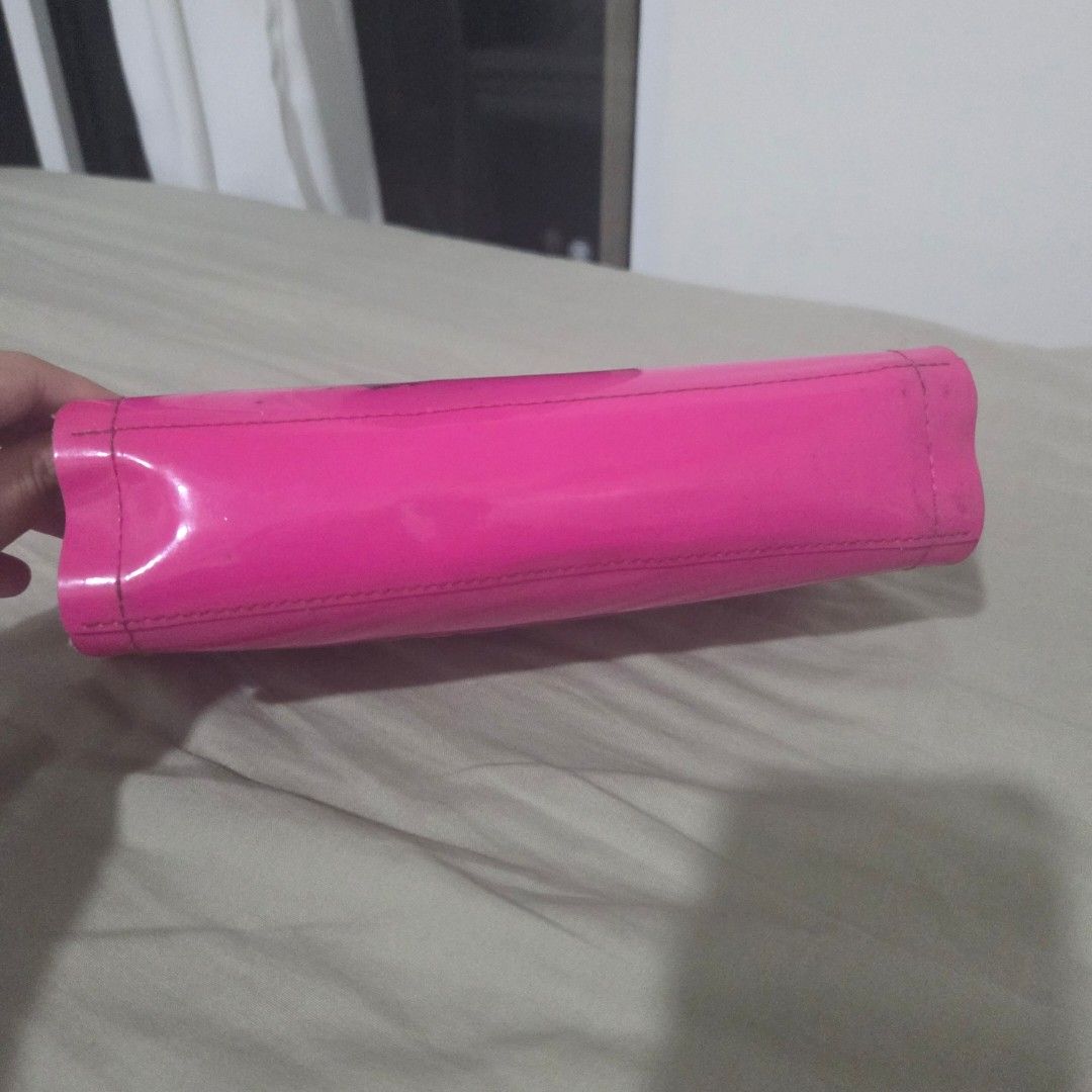 pink toiletries pouch (Category: Purses & Pouches) located in Las Pinas. Submitted by simpleasangel (Listing ID 1461268259, Image 3). Description: get this for free if you buy any of my item/s ~ shipping via j&t / lalamove only mode of payment: gcash / bdo.