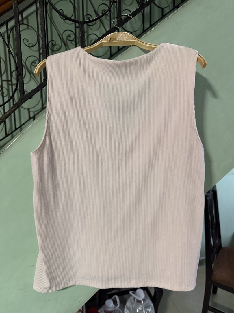 Plains & Prints Sleeveless Top - Light Pink (Category: Sleeveless) located in Pasig City. Submitted by aprilluxcloset0812 (Listing ID 1461322541, Image 3). Description: - Light pink sleeveless top - Brand: Plains & Prints - Ribbed texture all over - V-neck with gold ring detail - Simple and chic design - Versatile for layering or wearing on its own RFS: decluttering EVERYTHING MUST GO‼️Just make a reasonable offer ❤️ All items ON HAND, handled wi
