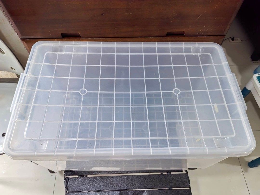 Plastic Storage Box With Wheels - Big Size (Category: Storage Boxes & Baskets) located in Cebu City. Submitted by dudes_villanueva (Listing ID 1461323714, Image 2). Description: Plastic Storage Box With Wheels - Big Size 📌 In excellent condition. L27xW17xH13 in.
