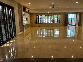 (Category: ) located in . Submitted by klinisonenterprise (Listing ID 1461265604, Image 1). Description: .