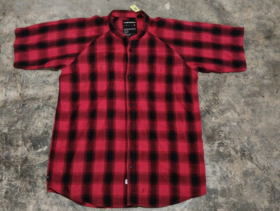 Polo the hundreds (Category: Activewear) located in Ajuy. Submitted by aljohndalumpines88 (Listing ID 1461187114, Image 1). Description: the hundreds flannel no issue.