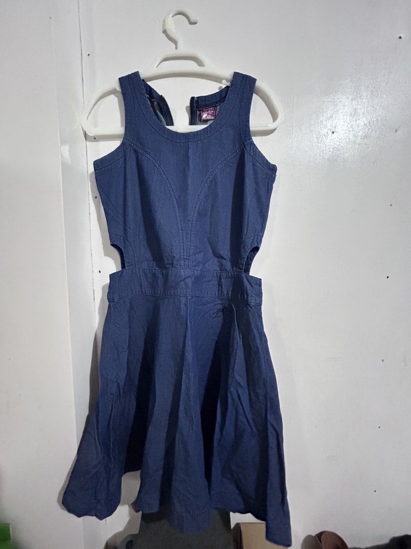 Preloved Clothes (Category: Dresses) located in Palo. Submitted by kaleidoscope_676 (Listing ID 1461120567, Image 1). Description: .