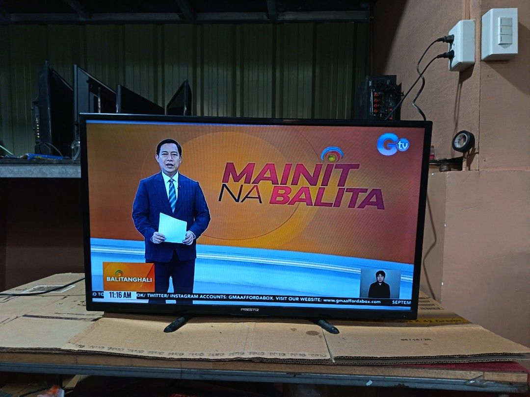 Prestiz LED TV basic 32 inches (Category: TV) located in Caloocan City. Submitted by princessyumie (Listing ID 1461119112, Image 1). Description: - Prestiz LED TV Not smart tv No issue - Suitable for any room size - Fully functional and working well - Comes with original stand - Ready for immediate use - Feel free to ask questions! No remote For pick up or lalamove pwde deliver add sf dpnde s layu Location San Vicente kiko camarin .