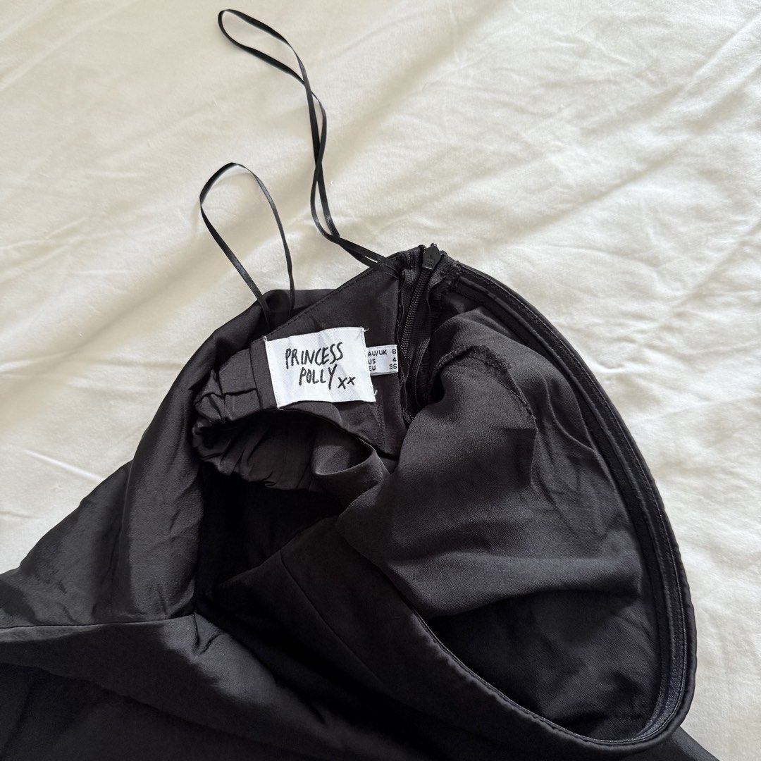 Princess Polly Satin Mini Dress (Category: Dresses) located in Davao. Submitted by aug_amari (Listing ID 1461018620, Image 3). Description: US 4 | Small.
