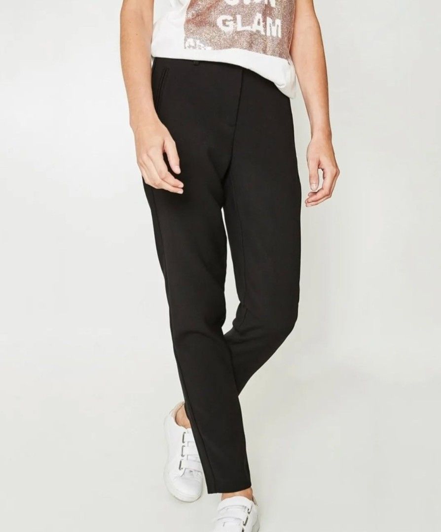 Promod Regular Length Trouser High Waist (Category: Other Bottoms) located in Taguig. Submitted by authprelovedonlineshop2 (Listing ID 1461205111, Image 1). Description: Promod Regular Length Trouser High Waist Excellent Condition EUR36(Waist 26) L100cm Php588 🍀All items are preloved unless stated as brand new. 🍀Please manage your expectations. Major flaws will be indicated, if any. 🍀Color may vary due to lightning and photography. 🍀Always re