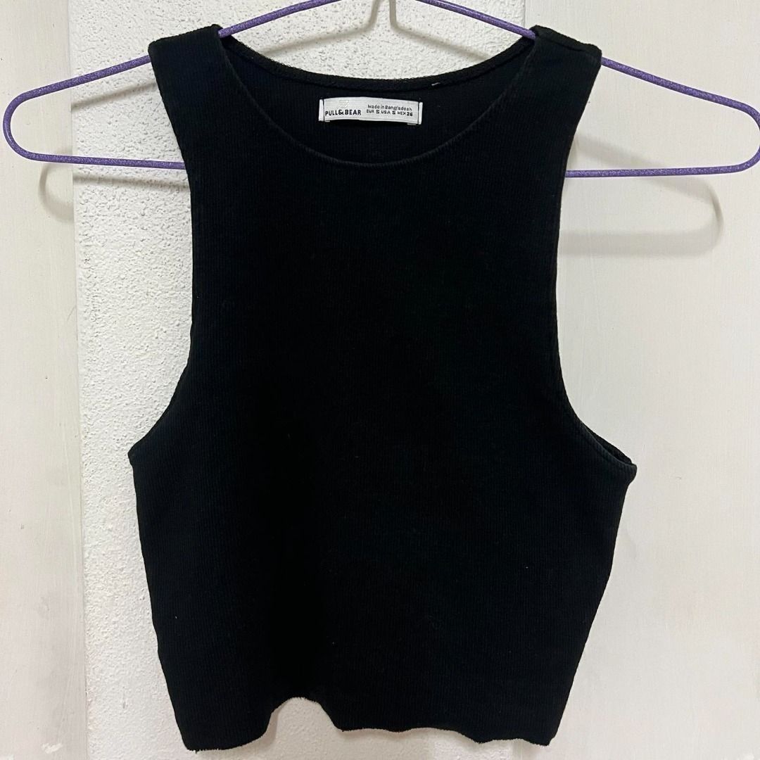 Pull & Bear Black Cropped Ribbed Vest Top (Category: Sleeveless) located in Mabalacat. Submitted by keb-a (Listing ID 1461170163, Image 2). Description: 🍒 — small — b: 32~34" — w: 24~26" — l: 15” 🍒 — ribbed fabric — cropped length — sleeveless / vest cut — stretch fit 🍒 — rfs: decluttering — mop: gcash — mod: j&t ଘ(੭*ˊᵕˋ)੭* DM me for inquiries!.