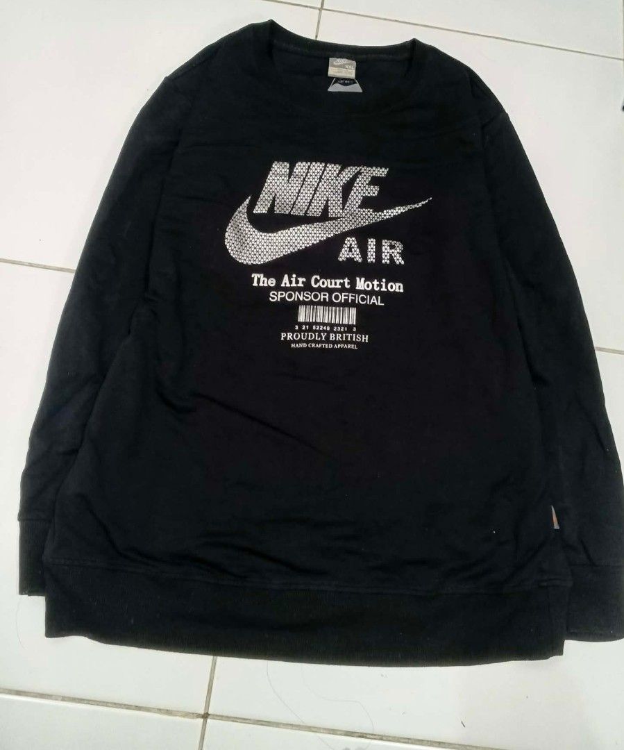 Pull over/ hoodie (Category: Coats, Jackets and Outerwear) located in Bulacan. Submitted by ukaybrandedshop (Listing ID 1461147599, Image 1). Description: Jacket Pull Over And Hoodie.