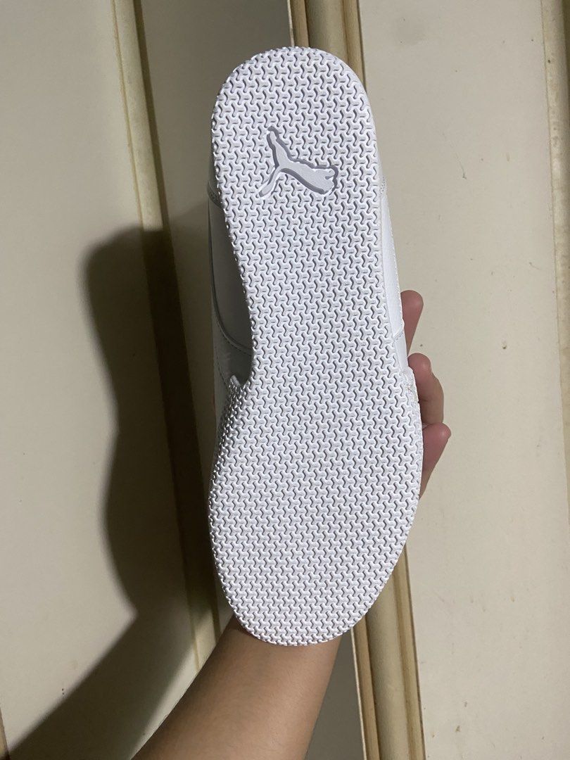 Puma Bella Donna L (Category: Sneakers) located in Manila. Submitted by kyympott (Listing ID 1461231651, Image 3). Description: - Classic white Puma sneakers - Cream accent details - Lace-up closure - Durable sole with Puma logo - Ideal for everyday casual outfits.