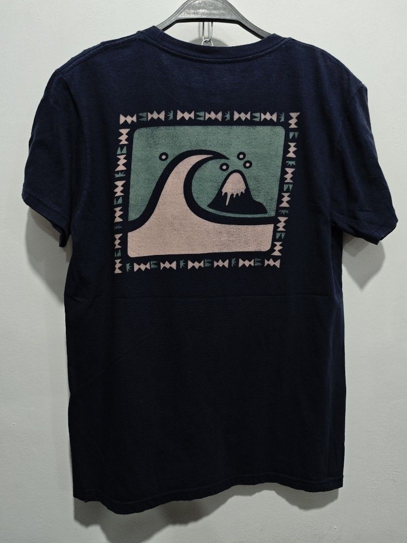 Quiksilver Navy Blue T (Category: Tshirts & Polo Shirts ) located in Bulacan. Submitted by pzj_thrift (Listing ID 1461164167, Image 2). Description: L 26 W 19 Condition 9/10 Color rate 9/10 No issue .