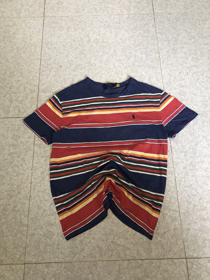 Ralph Lauren (Category: Tshirts & Polo Shirts ) located in Montevista. Submitted by thrift_ta_bai (Listing ID 1461179888, Image 1). Description: R*lph Lauren Shirt ❗️ Excellent condition Size Medium on tag Dimes - 22x29 No issues Dm📩.