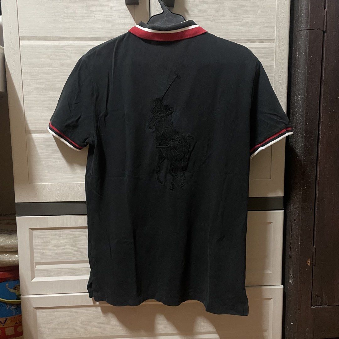 Ralph Lauren Poloshirt (Category: Tshirts & Polo Shirts ) located in Manila. Submitted by ukay_mnl (Listing ID 1461191213, Image 1). Description: 19x27.