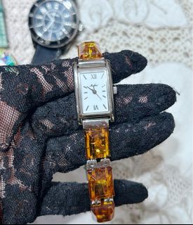(Category: ) located in . Submitted by cestparfaitvintagejewelries (Listing ID 1461181394, Image 1). Description: .