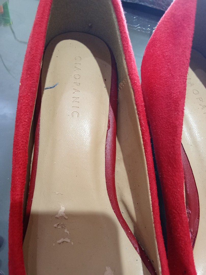 Red pointed block heels (Category: Heels) located in Meycauayan. Submitted by midori021 (Listing ID 1461125523, Image 3). Description: .