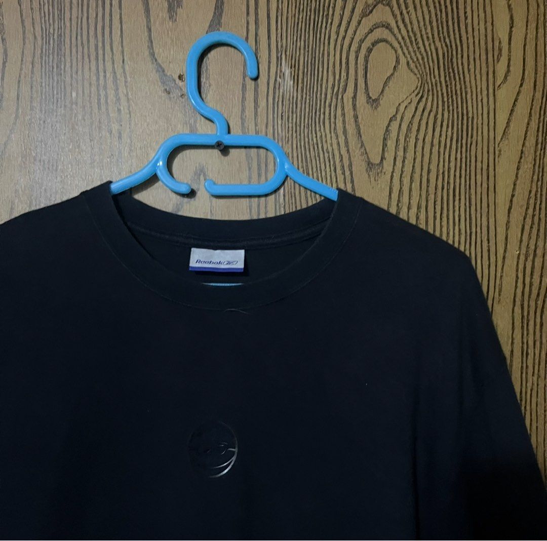 Reebok shirt (Category: Tshirts & Polo Shirts ) located in Quezon City. Submitted by thriftshop_treasure (Listing ID 1461248221, Image 2). Description: Vintage. 2000’s 24x29.