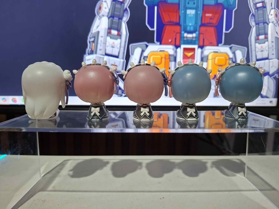 Re:Zero Ram Rem Emilia Chokonokko (Category: Figurines & Statues) located in Imus. Submitted by ToyBlazePH (Listing ID 1461282475, Image 2). Description: - Set of 5 Re:Zero figures - Includes Emilia, Ram, and Rem - Adorable chibi style - Ideal for anime fans and collectors - Perfect for display on shelves or desks.