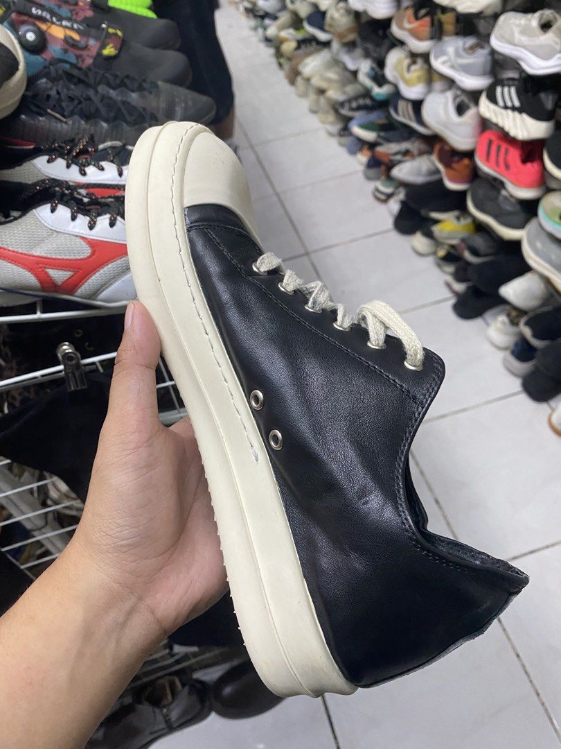 Rick owens (Category: Sneakers) located in Manila. Submitted by vizcarrach03925 (Listing ID 1461145200, Image 1). Description: .