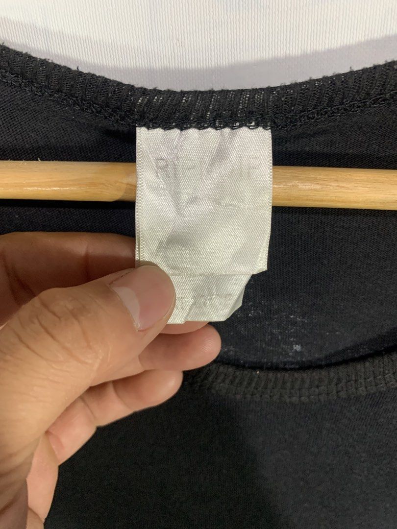 Rip N Dip Praying Hand Tank top (Category: Tshirts & Polo Shirts ) located in Bongabong. Submitted by freshrelic (Listing ID 1461245982, Image 3). Description: Measurement: 19 x 27 Issue: minimal heairline on some letters.
