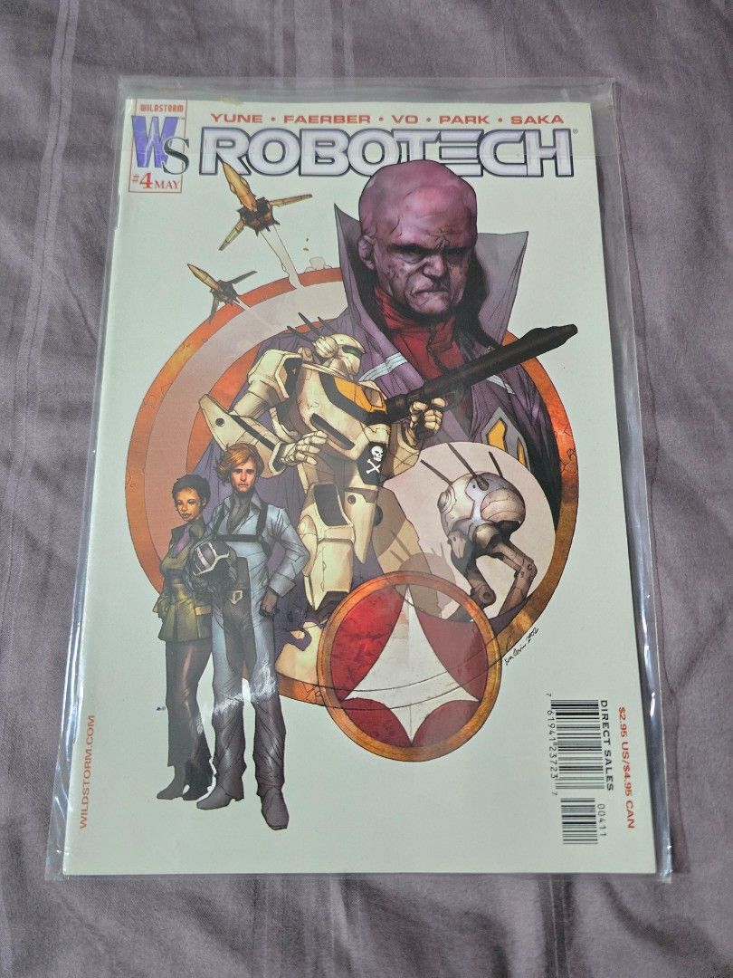 Robotech #4 (Category: Comics & Manga) located in Singapore. Submitted by amir.ridhwan.3793 (Listing ID 1461249385, Image 1). Description: Selling to clear space and make some extra money..