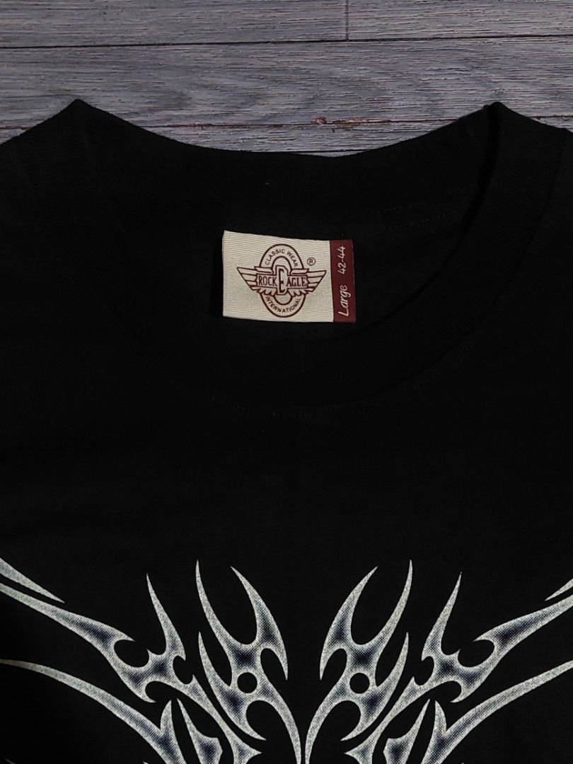 ROCK EAGLE Y2K SHIRT (Category: Tshirts & Polo Shirts ) located in Cebu City. Submitted by jon_roz (Listing ID 1461271210, Image 2). Description: Rock eagle shirt Size large on tag Dimes posted 9.5/10 colorate No issues For reference model is 5'5, 55kg. 📍 labangon cebu city For pickup or delivery via maxim only (cebu city buyers) Payment first policy if above 150 plus ang delivery fee CAN SHIP NATIONWIDE (payment first policy) 📩 dm to purchase 