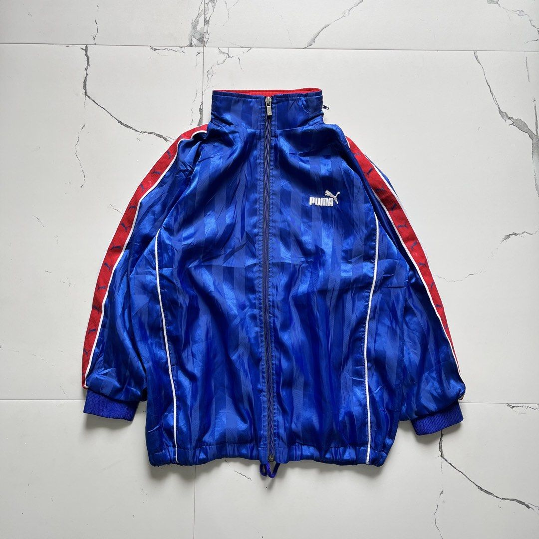 Royal blue PUMA track jacket (Category: Coats, Jackets and Outerwear) located in Atimonan. Submitted by hitsbymanong (Listing ID 1461183321, Image 1). Description: .