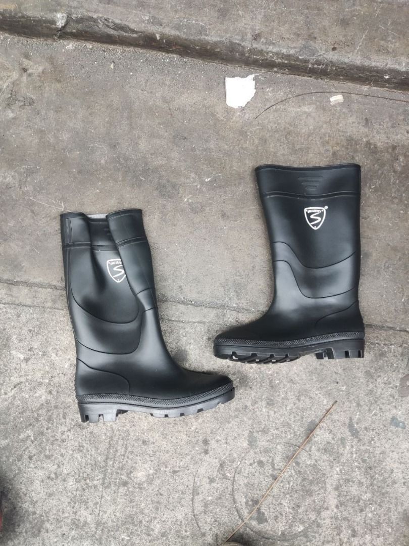 Rubber boots Size: 6, 7, 8, 9, 10, 11, 12 (Category: Home Improvement Tools & Accessories) located in Manila. Submitted by 09171479278_elsie. (Listing ID 1461204174, Image 3). Description: Rubber boots Size: 6, 7, 8, 9, 10, 11, 12.
