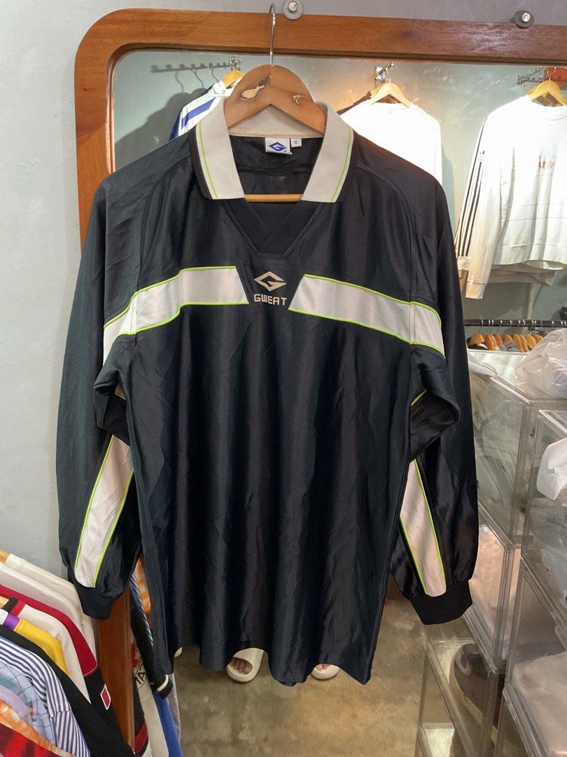 #rugby longsleeve polo (Category: Activewear) located in Manila. Submitted by teampuyat224792 (Listing ID 1461257956, Image 2). Description: aspack or split adidas cream condition - excellent size - small fit to Large dimes - 25W - 28.5L price - 850 brand - Gweat condition - excellent size - x-Large dimes - 22W - 28L price - 650 adidas tdk condition - Good issue - sigb of usage size - fit to large dimes - 22W - 28L price - 850 .