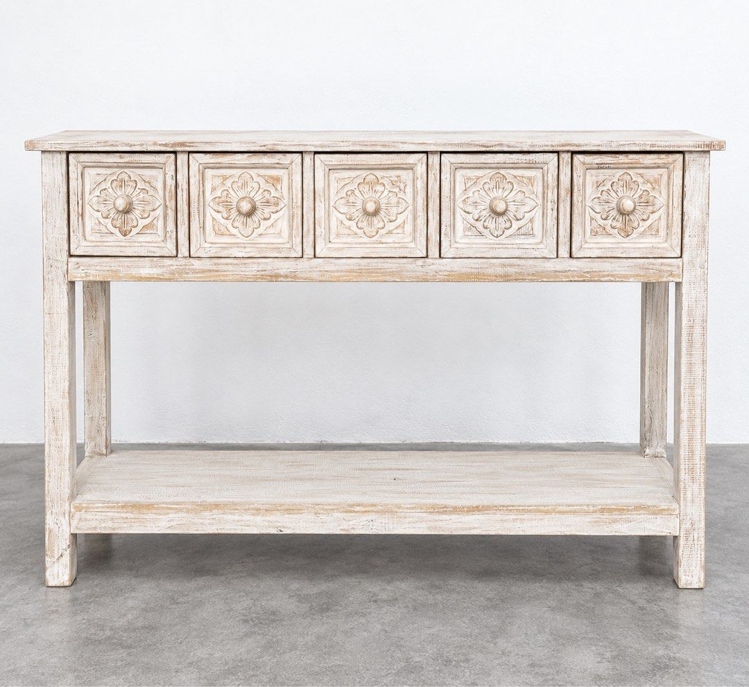 Rustic console table (Category: Other Home Furniture) located in Kuala Lumpur. Submitted by nvna88 (Listing ID 1461278755, Image 1). Description: .