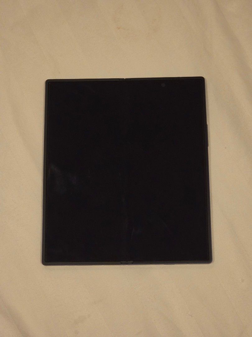 Samsung Galaxy Z Fold 6 512GB (Category: Samsung) located in Taguig. Submitted by luthew (Listing ID 1461236785, Image 3). Description: Samsung Galaxy Z Fold 6 512gb ✨ Details: • Model: SM-F956B/DS • Storage: 512GB • Color Navy • No sim restriction / open line • With box • With charger cable • With Samssung original Stylus • With 3 cases: 1. Samsung original case (with Stylus holder) - grey 2. Hard case with hinge protection and stylus holder - b