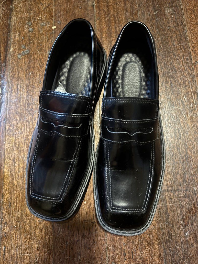 School or office Shoes (Category: Casual Shoes) located in Manila. Submitted by dripdistrict (Listing ID 1461128720, Image 1). Description: .