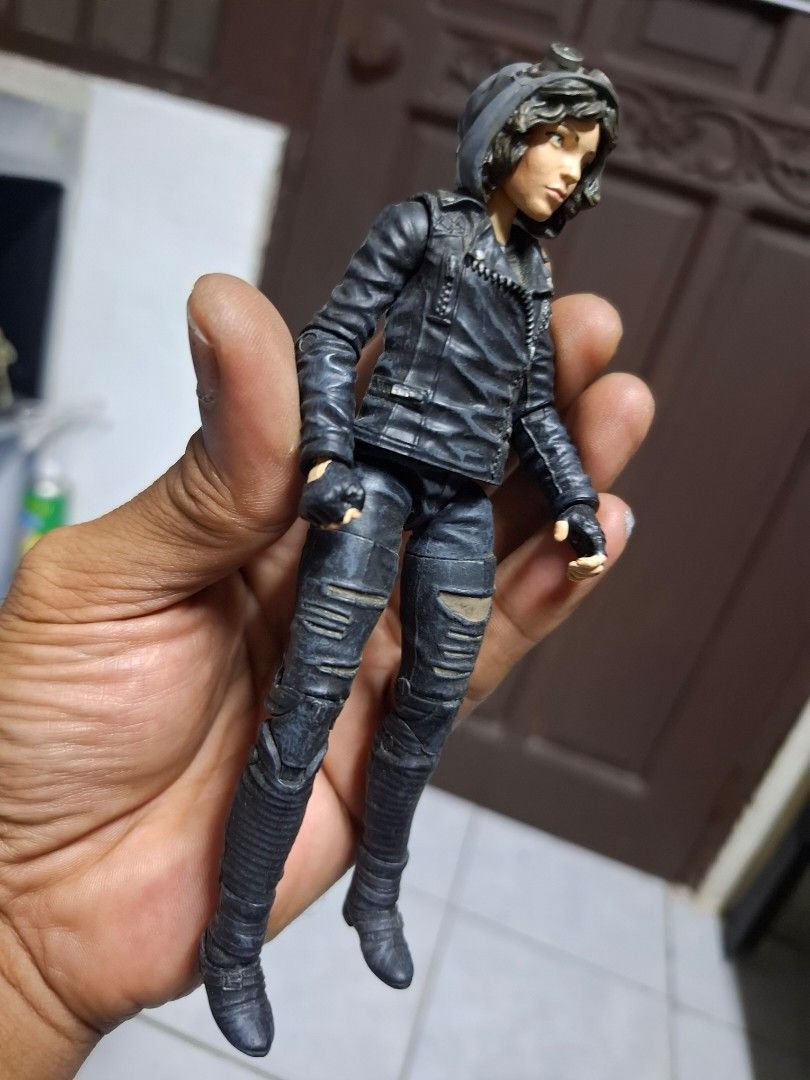 Selena kyle (Category: Figurines & Statues) located in Manila. Submitted by rhonnie1925 (Listing ID 1461296472, Image 2). Description: diamond select gotham tv series selena kyle as is 500.