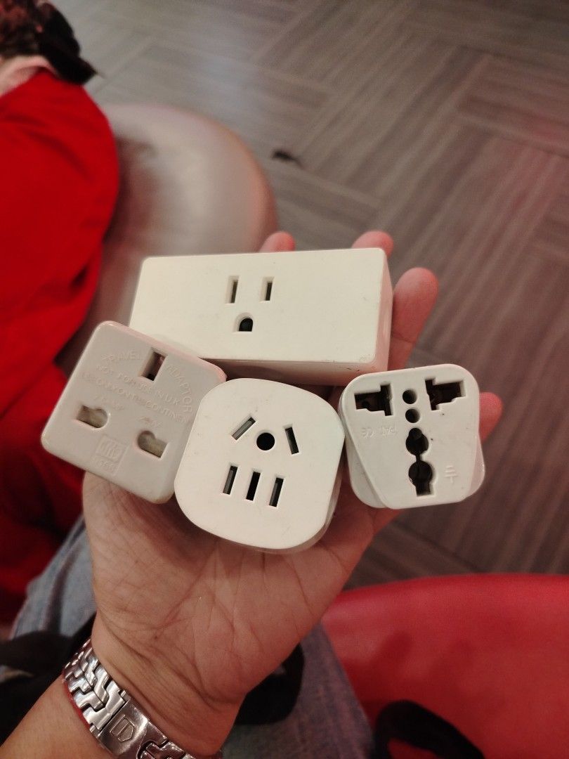 Set Universal travel adaptor & wifi smart plug (Category: Electrical, Adaptors & Sockets) located in Manila. Submitted by purediamond888 (Listing ID 1461235258, Image 1). Description: Universal travel adaptor and wifi smart plug.. High quality and branded.. The best for travel adaptor .