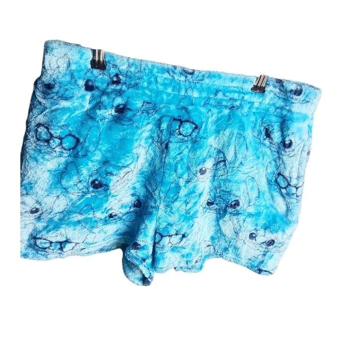 Short (Category: Shorts) located in Bayombong. Submitted by youngdragon.0d29ca (Listing ID 1461169974, Image 2). Description: Disney stich no issue.