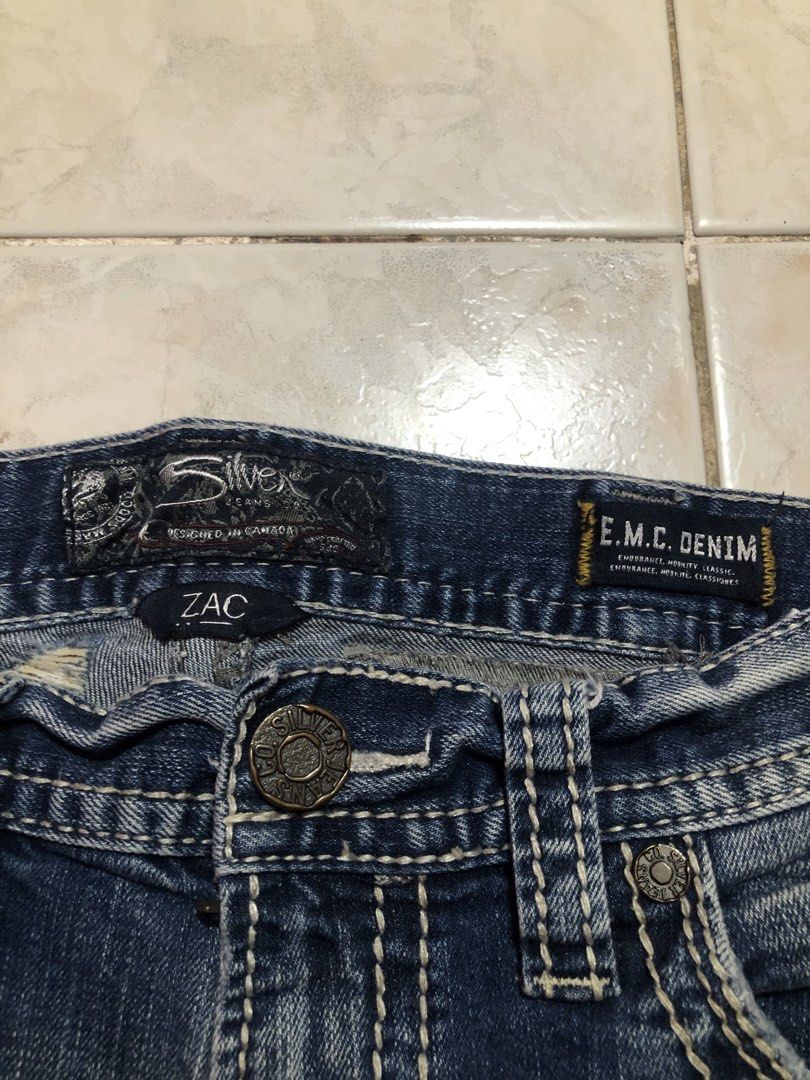SILVER ZAC DENIM WASH JEANS (Category: Jeans) located in Manila. Submitted by momosshix2001 (Listing ID 1461248864, Image 3). Description: SILVER ZAC DENIM WASH JEANS WAIST:33-34 LENGTH:38 HEM:-8.5 No issue 500 plus sf.