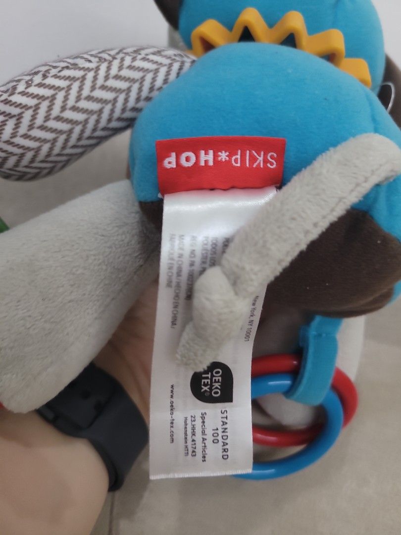 Skip Hop Elephant Baby Infant Activity Stroller Toy with Teether (Category: Infant Playtime) located in Antipolo. Submitted by dlolin (Listing ID 1461289845, Image 2). Description: - Adorable elephant activity toy - Includes teether leaf and grab rings - Features various textures and bright colors for sensory exploration - Ideal for tummy time and on-the-go fun.