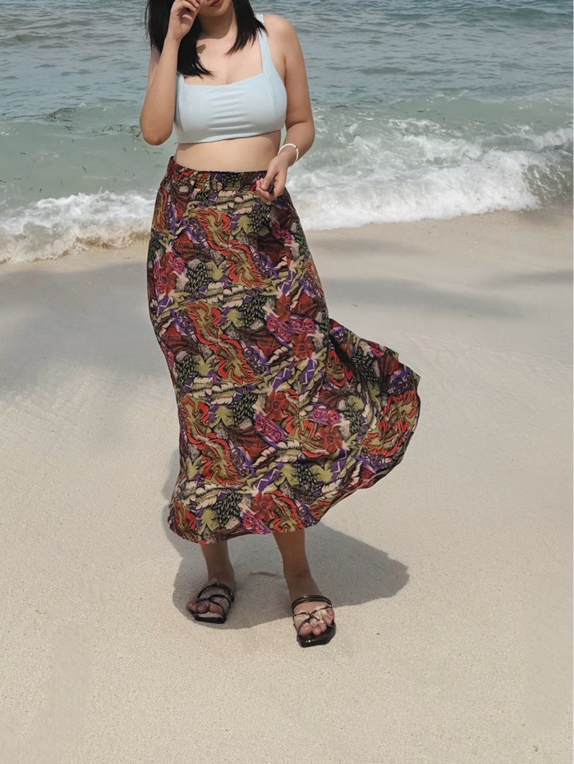 Skirt and Bra (Category: Skirts) located in Makati City. Submitted by notsolange (Listing ID 1461128637, Image 1). Description: Skirt and Bra.