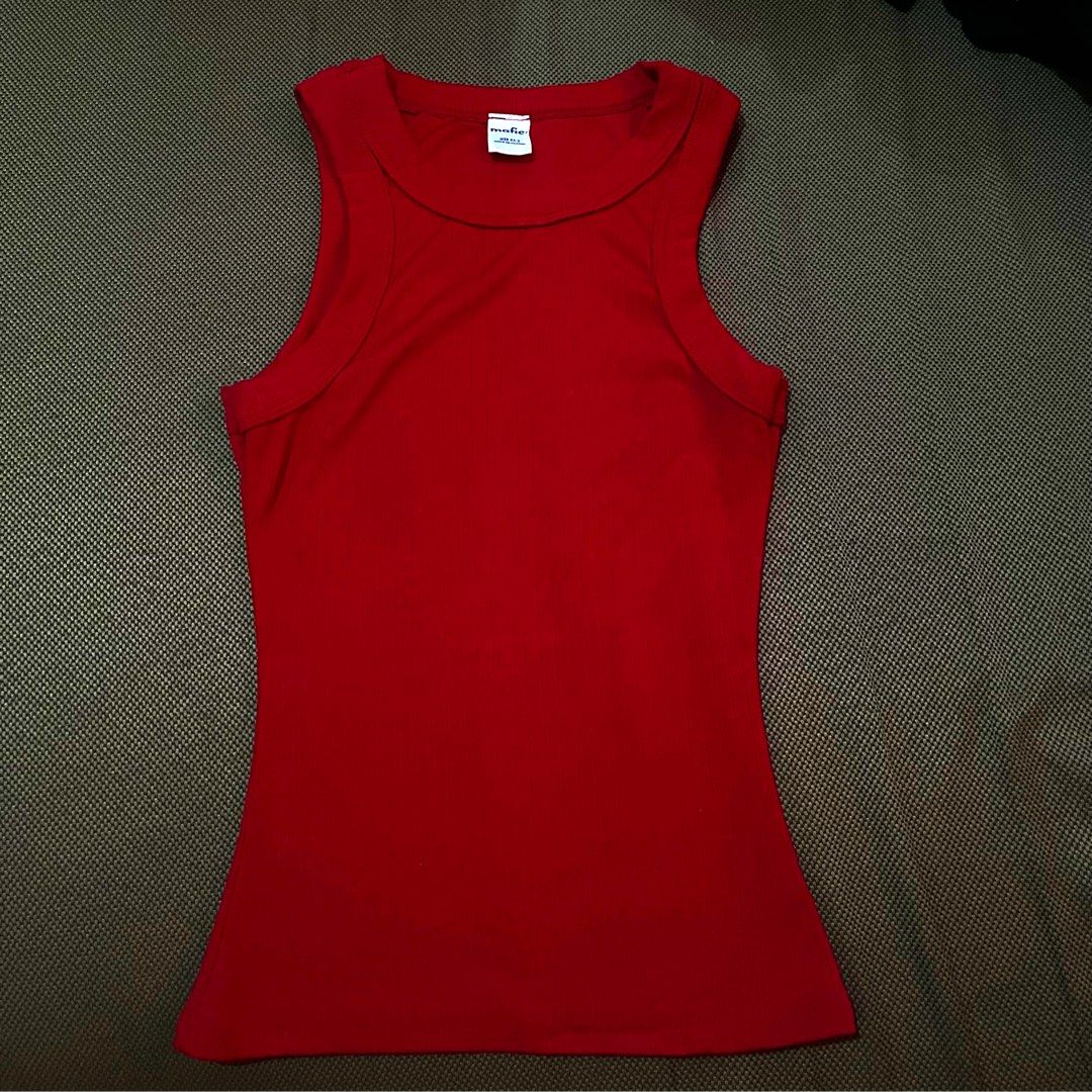 Sleeveless Top (Category: Sleeveless) located in Pasig City. Submitted by helloozone_ (Listing ID 1461189725, Image 1). Description: Various Sleeveless Tops (from Uniqlo, Mafie).