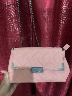 (Kategori: ) berada di . Dikirim oleh silverdog.518042 (ID iklan 1461259300, Gambar 1). Deskripsi: .