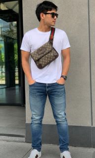 (Category: ) located in . Submitted by original_uniqlo (Listing ID 1461074754, Image 1). Description: .