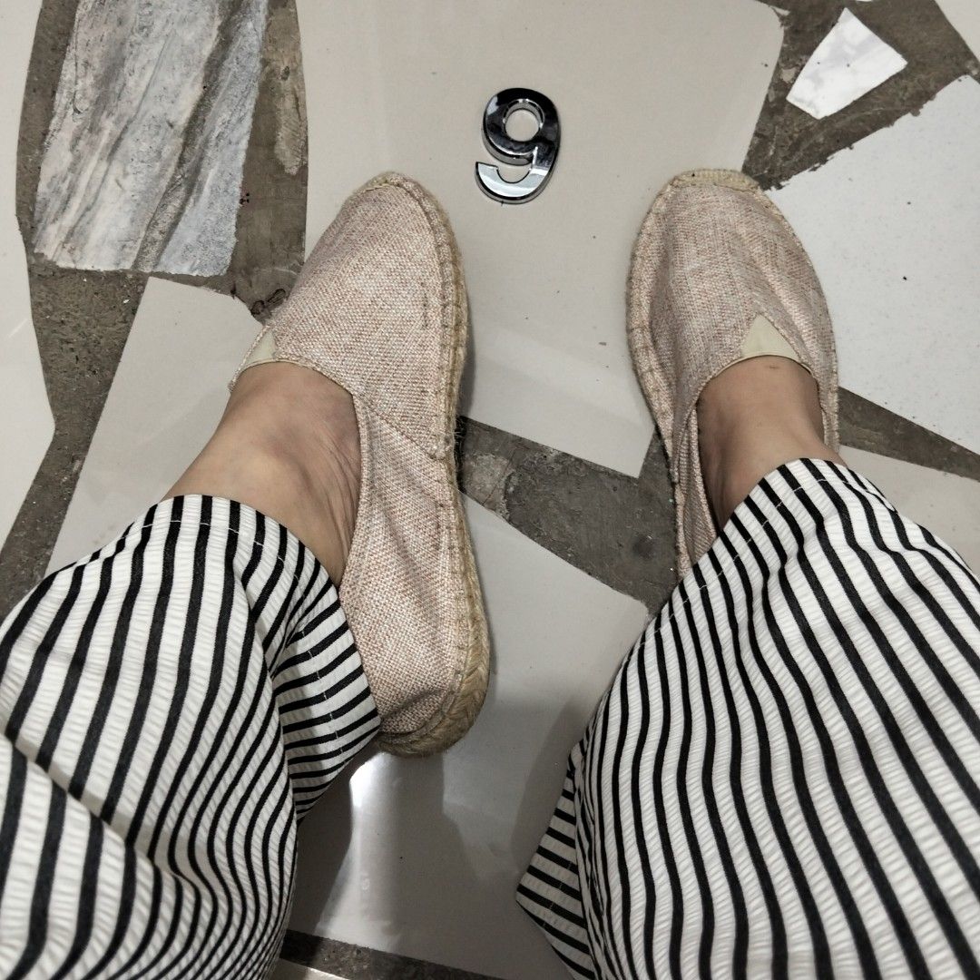 Slip on (Category: Sneakers) located in El Salvador. Submitted by francheskaukayukay (Listing ID 1461222801, Image 2). Description: .