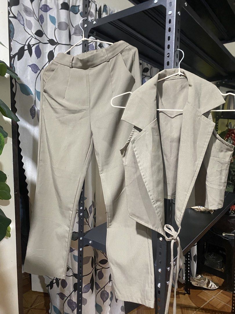 Small Coords (used once) (Category: Sets or Coordinates) located in Muntinlupa City. Submitted by bamelii (Listing ID 1461262649, Image 3). Description: .