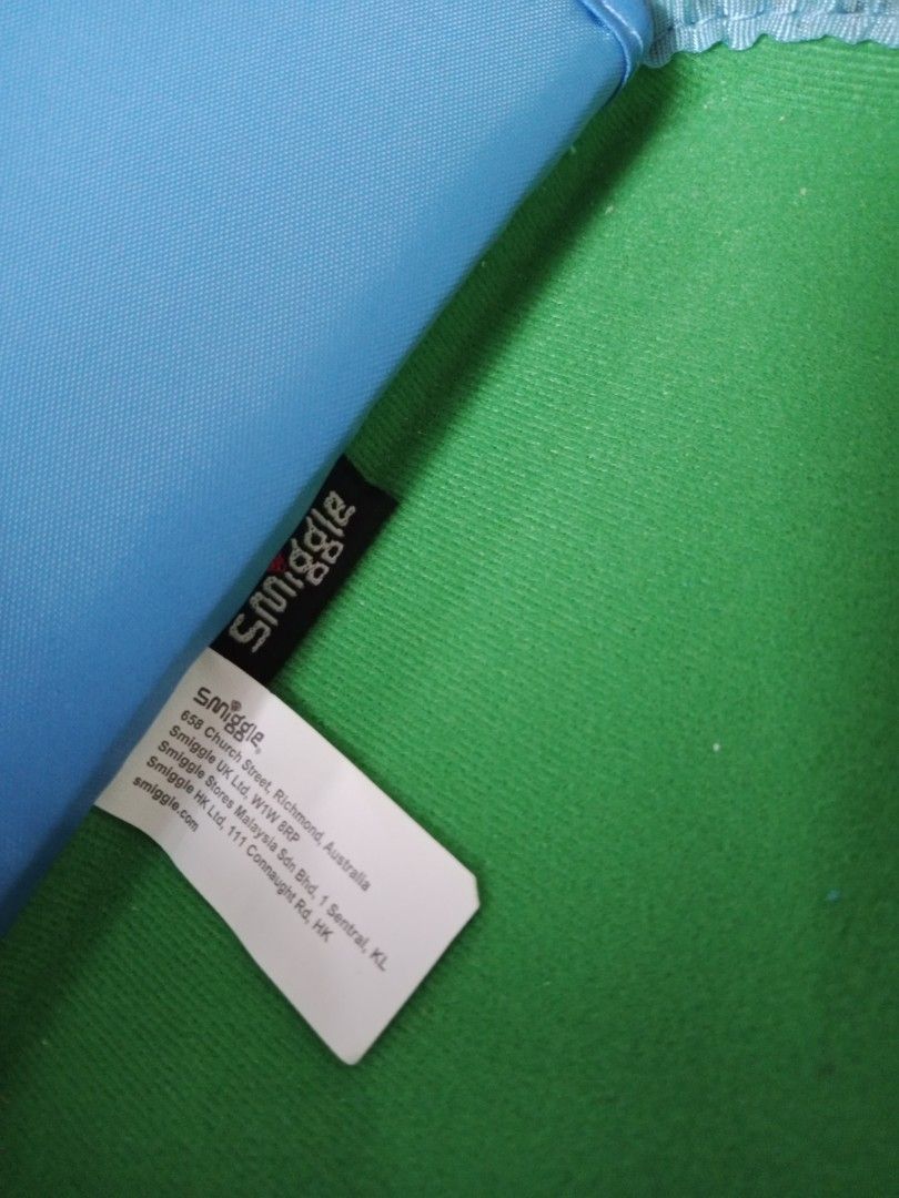 Smiggle Soccer Ball Pencil Case (Category: Stationery & School Supplies) located in Manila. Submitted by jamielleej87951 (Listing ID 1461260984, Image 3). Description: - Fun green Smiggle pencil case - Features a cool soccer ball design - Spacious interior for pens and pencils - Secure zip closure - Ideal for school or home use - A hit with kids!.