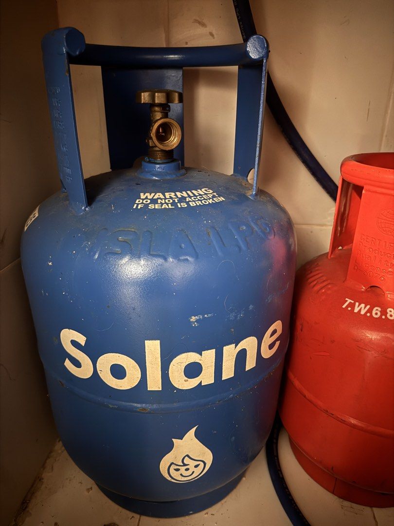 Solane Empty Gas Tank (Category: Other Kitchenware & Tableware) located in Makati City. Submitted by dionne060 (Listing ID 1461159116, Image 1). Description: Good Condition solane tank. rfs: moving out.
