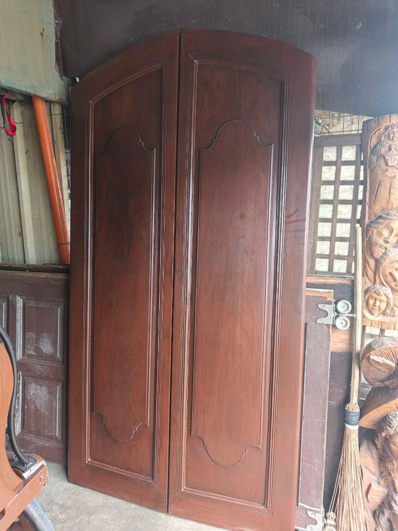 Solid narra century old paypay door (Category: Other Home Furniture) located in Caloocan City. Submitted by victoria52 (Listing ID 1461192469, Image 1). Description: Solid narra century old paypay door.