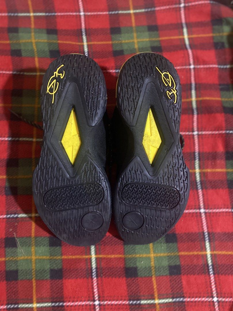 Son of Flash 2 (Category: Casual Shoes) located in Manolo Fortich. Submitted by seishourou (Listing ID 1461265713, Image 3). Description: Heel drag toe part Replaced insole.