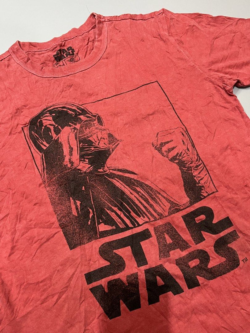 Star Wars Darth Vader Graphic T-Shirt (Category: Tshirts & Polo Shirts ) located in Manila. Submitted by jorgemabelin2001 (Listing ID 1461130091, Image 2). Description: - Red Star Wars T-Shirt - Features a cool Darth Vader graphic print - Made from 100% comfortable cotton - Tagged as size XS - Ideal for everyday casual wear - A must-have for any Star Wars enthusiast! -Dimes 19x27.5.