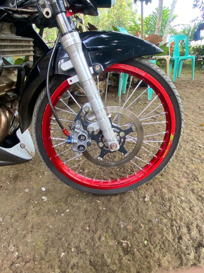 Strong rim w/ small hub (Category: Mags and Tires) located in Caloocan City. Submitted by epichorse_391b10 (Listing ID 1461178180, Image 3). Description: - Set of 2 red spoke - Ready for immediate installation - Sold as a pair -slightly negotiable -good as new 1 week use only.