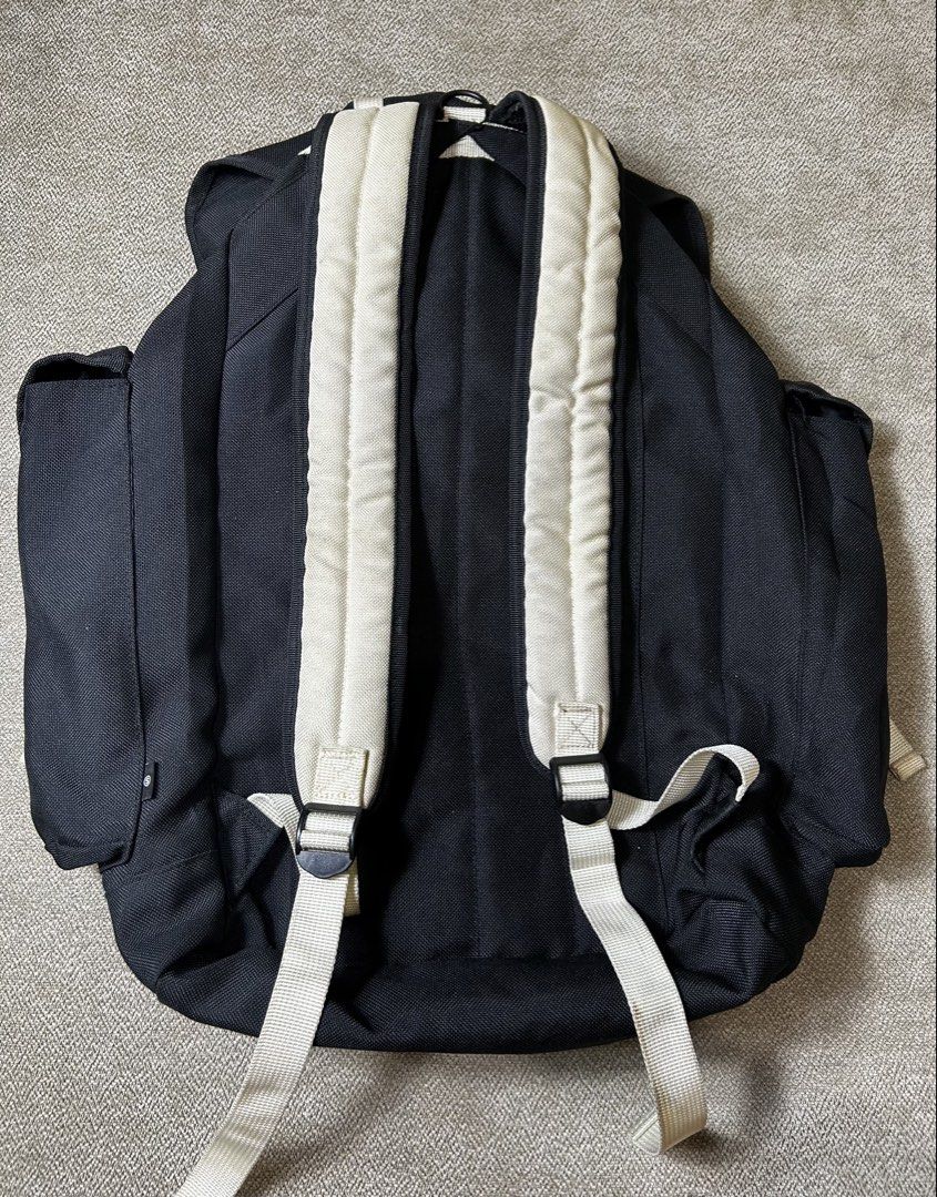 Stussy Backpack (Category: Backpacks) located in Aurora. Submitted by purethrift07 (Listing ID 1461284409, Image 2). Description: Ganda nito Like new Solid na solid No issue Dm me.