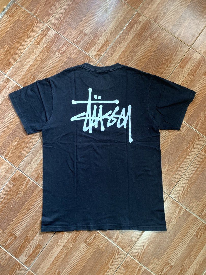 Stussy Basic Logo Tee (Category: Tshirts & Polo Shirts ) located in Quinapondan. Submitted by silinnn (Listing ID 1461229112, Image 2). Description: Stussy Basic Logo Size: Medium Width: 21 inches Length: 27 inches Condition: Very Good Condition Issue: No issues Color rate: 9/10 700 shipped.